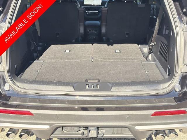 2025 Ford Explorer - $42,275
