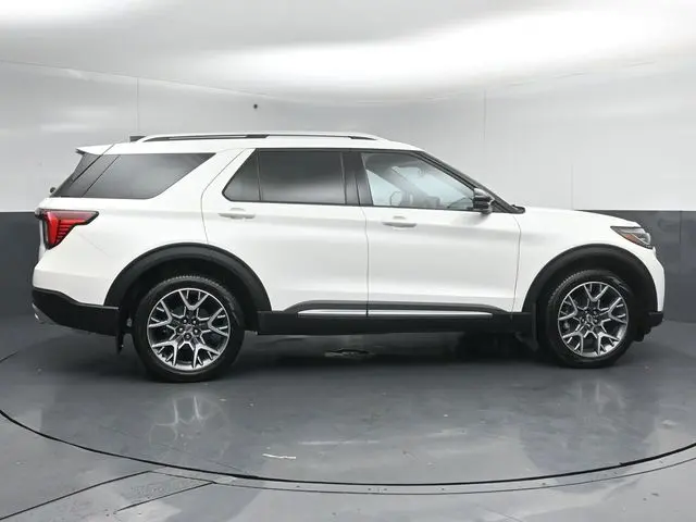 2025 Ford Explorer - $49,595