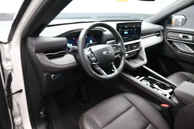 2025 Ford Explorer - $49,595