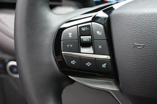 2025 Ford Explorer - $49,595