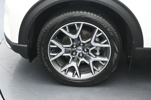 2025 Ford Explorer - $49,595