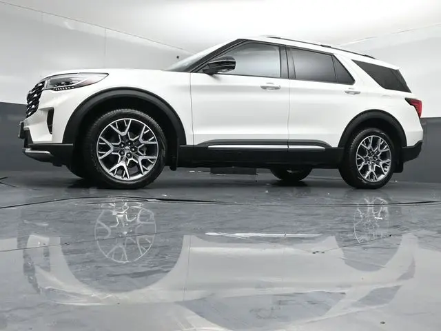 2025 Ford Explorer - $49,595