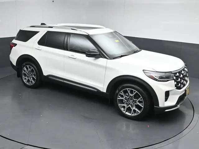 2025 Ford Explorer - $49,595