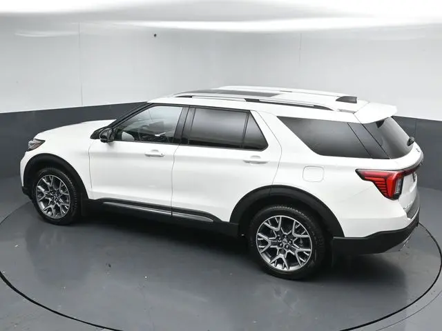 2025 Ford Explorer - $49,595