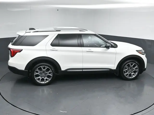 2025 Ford Explorer - $49,595
