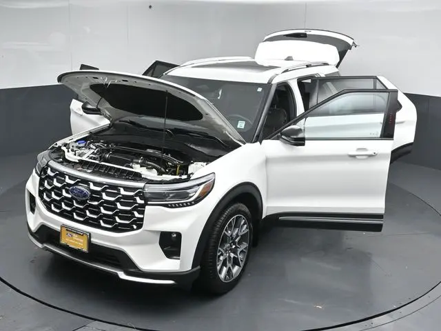 2025 Ford Explorer - $49,595