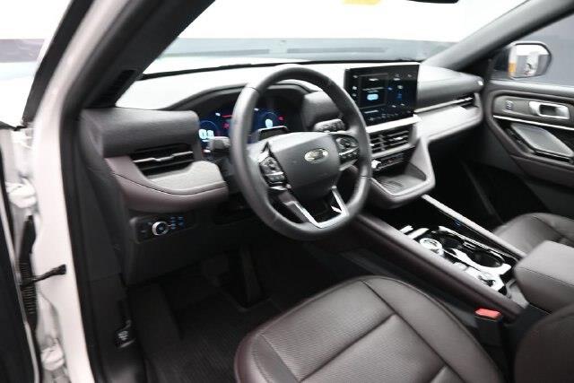 2025 Ford Explorer - $49,595