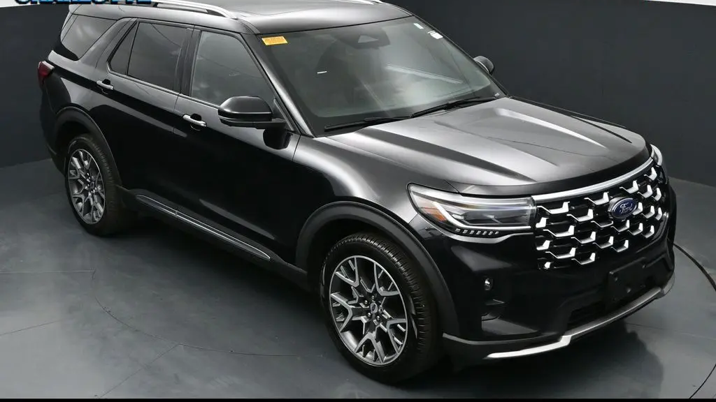 2025 Ford Explorer Platinum