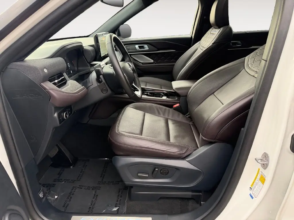 2025 Ford Explorer - $48,730