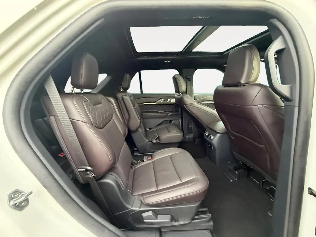 2025 Ford Explorer - $48,730