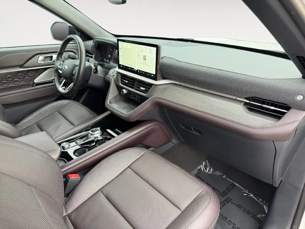 2025 Ford Explorer - $48,730