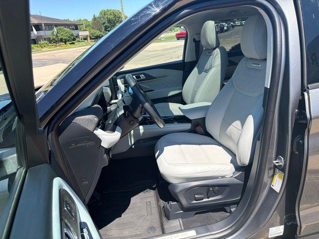 2025 Ford Explorer - $50,322