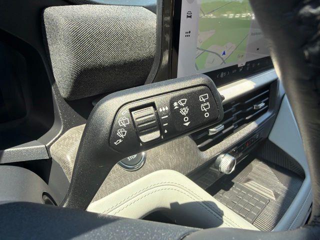 2025 Ford Explorer - $50,322