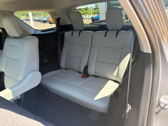 2025 Ford Explorer - $50,322