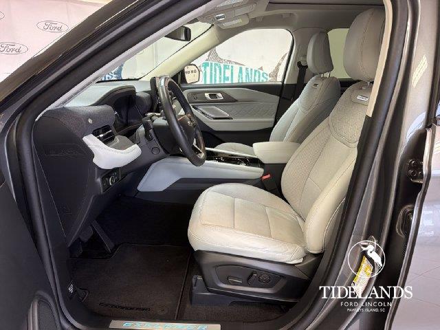 2025 Ford Explorer - $49,995
