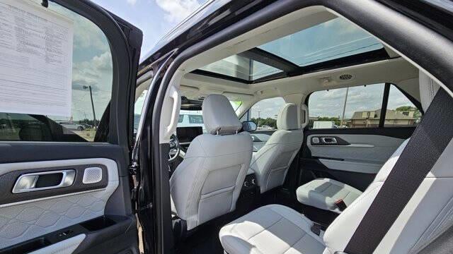 2025 Ford Explorer Platinum