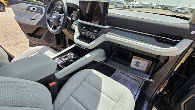 2025 Ford Explorer Platinum
