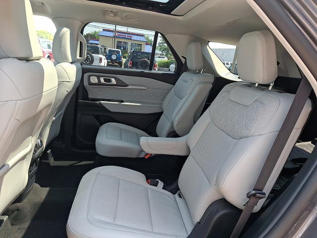 2025 Ford Explorer - $48,997