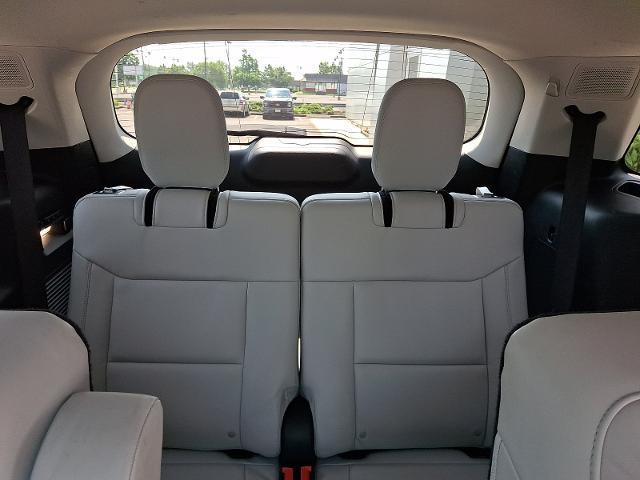 2025 Ford Explorer - $48,997