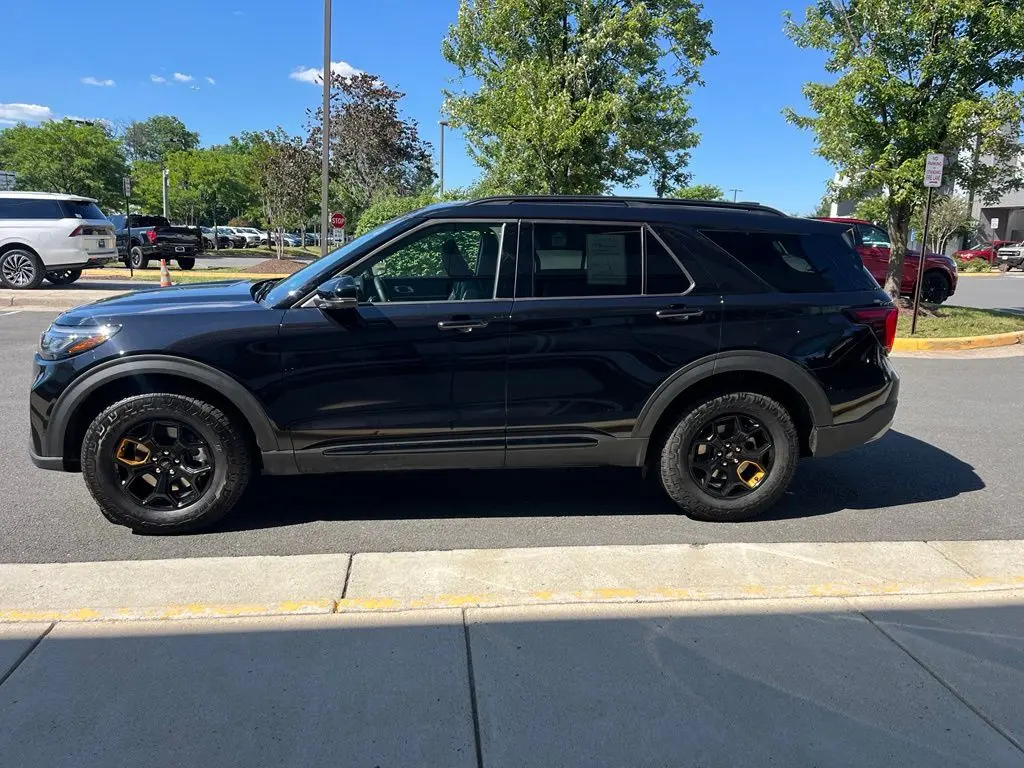 2026 Ford Explorer - $52,501