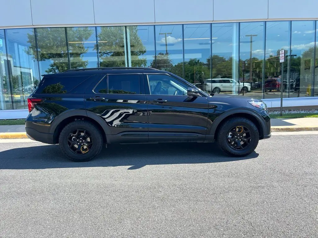 2026 Ford Explorer - $52,501