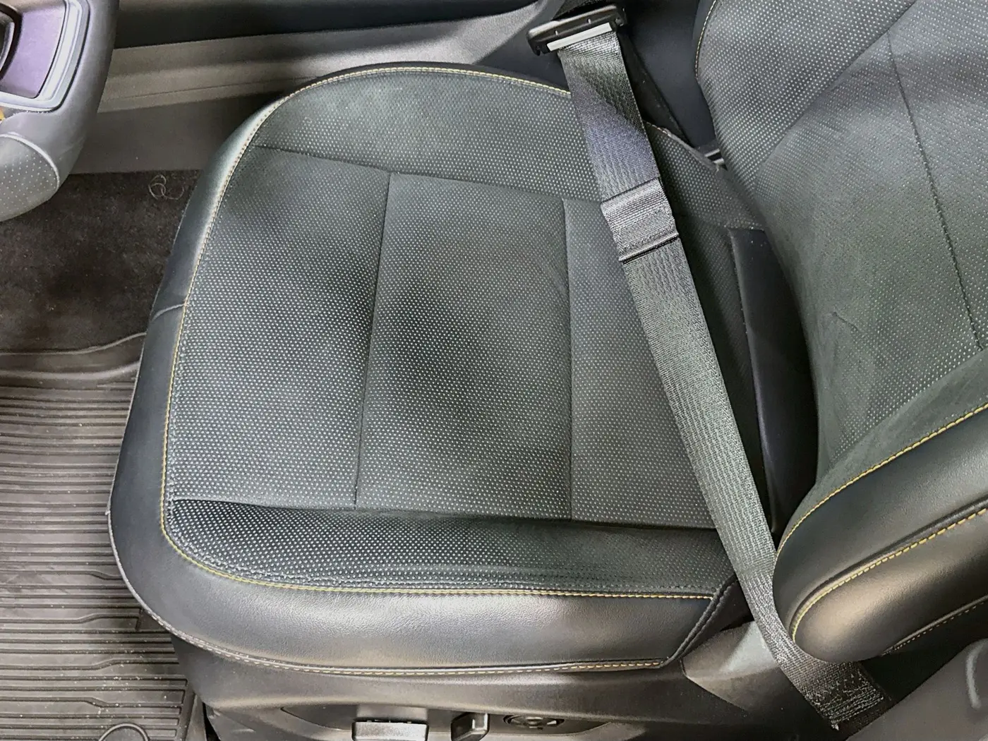2026 Ford Explorer - $51,988