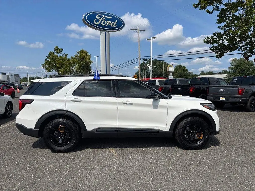 2026 Ford Explorer - $55,995