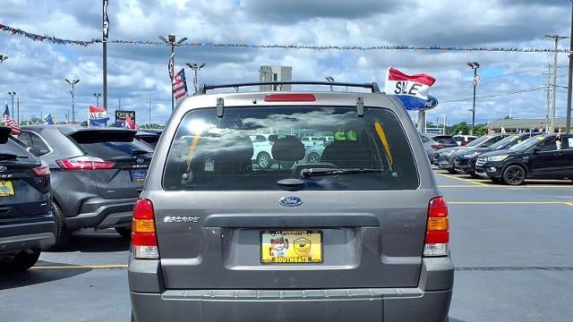2005 Ford Escape XLS