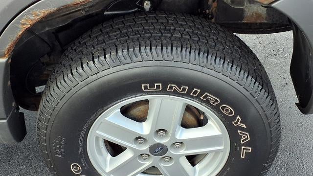 2005 Ford Escape XLS