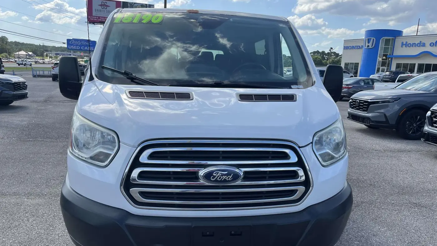 2015 Ford Transit 150 XL