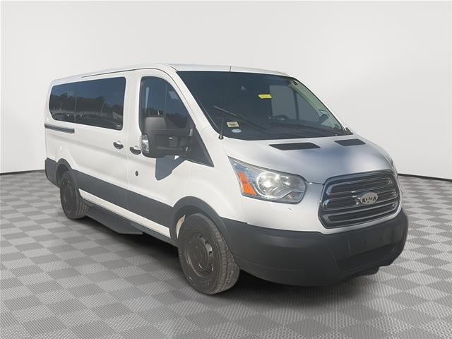 2016 Ford Transit - $22,250