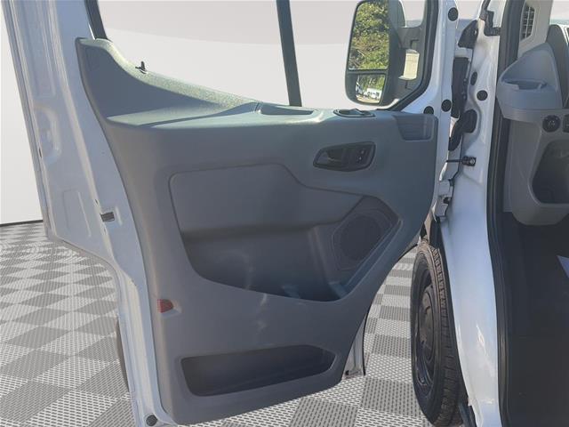 2016 Ford Transit - $22,250