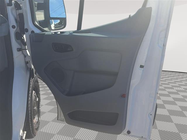2016 Ford Transit - $22,250