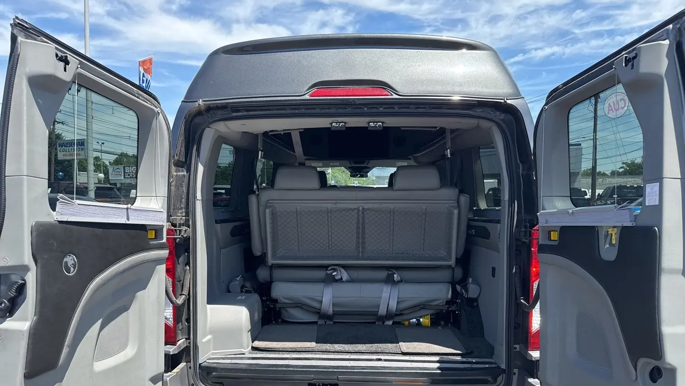 2017 Ford Transit 150 XL