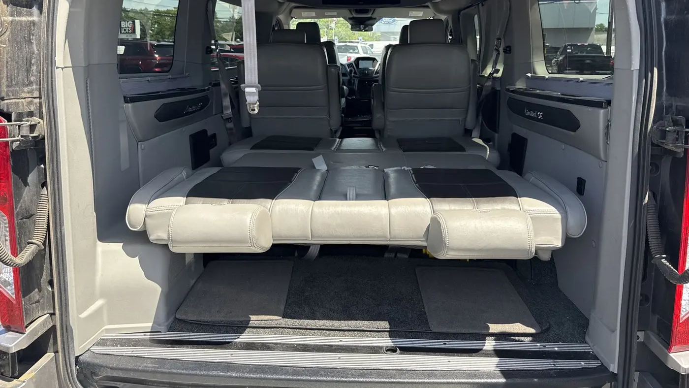2017 Ford Transit 150 XL