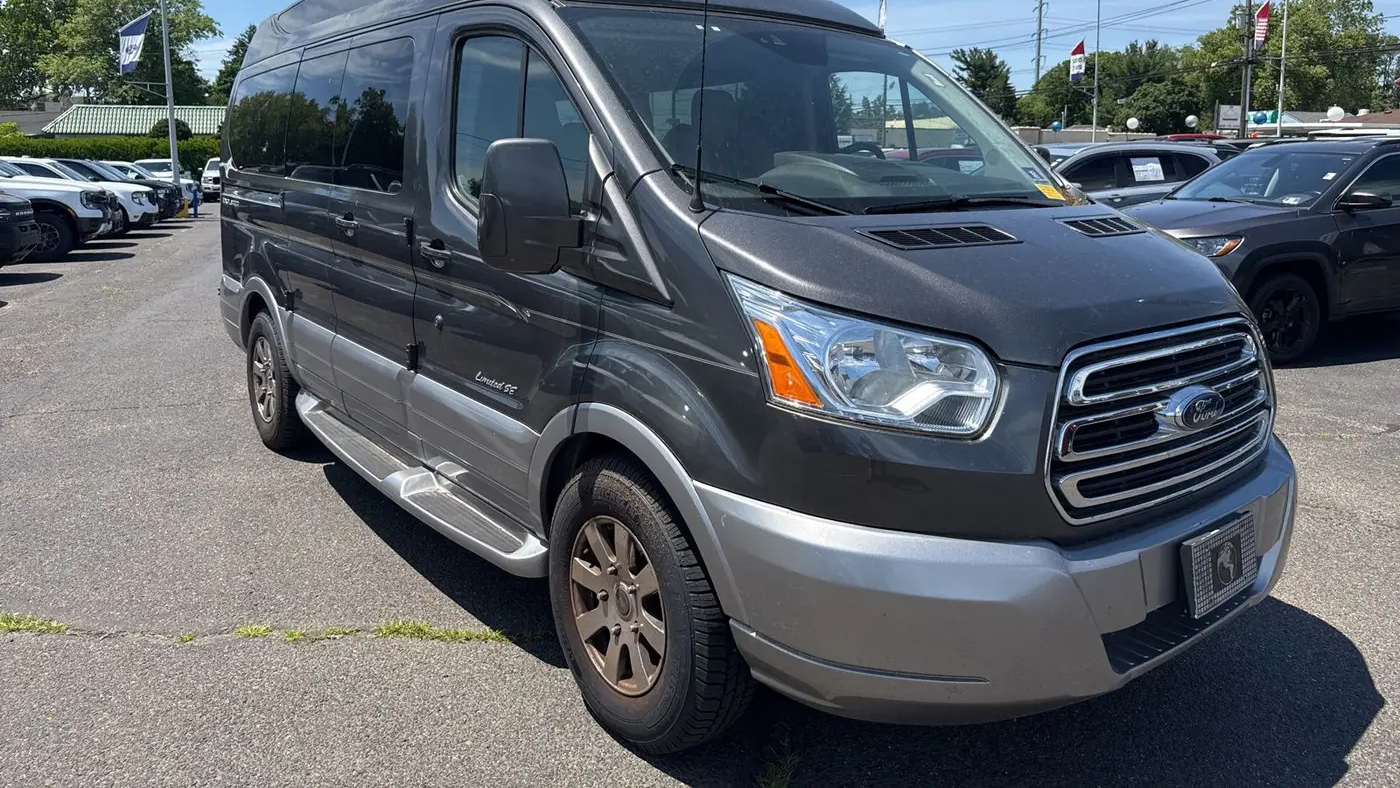 2017 Ford Transit 150 XL