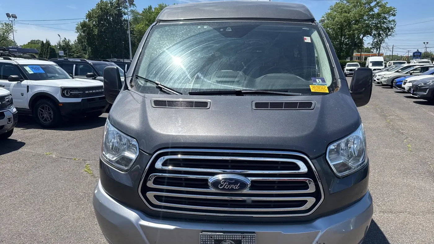 2017 Ford Transit 150 XL