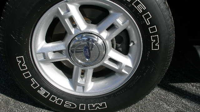 2004 Ford Explorer XLT