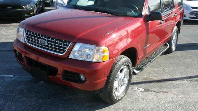 2004 Ford Explorer XLT