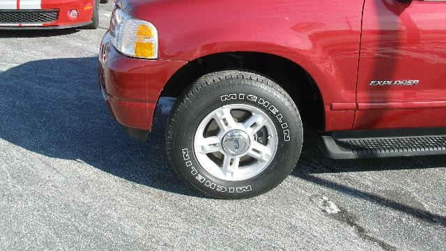 2004 Ford Explorer XLT