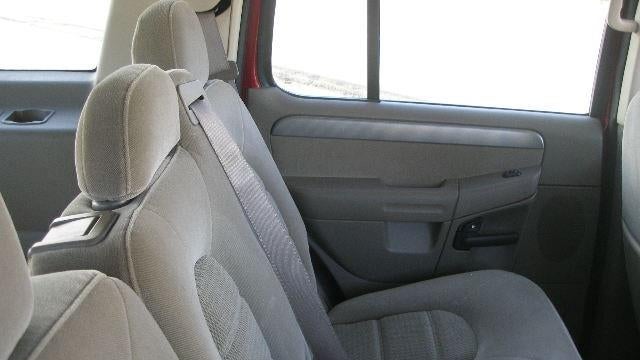 2004 Ford Explorer XLT