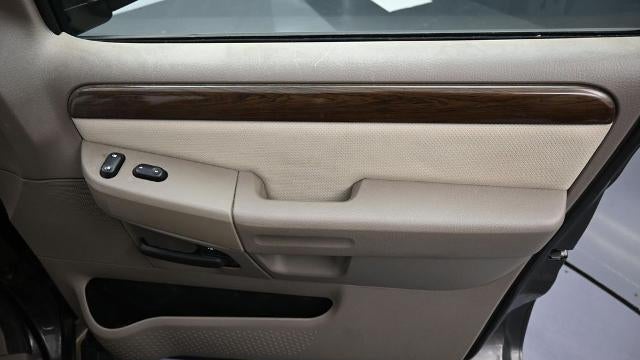 2005 Ford Explorer Eddie Bauer