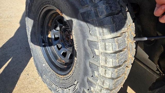 2001 Ford Explorer Sport Trac Base