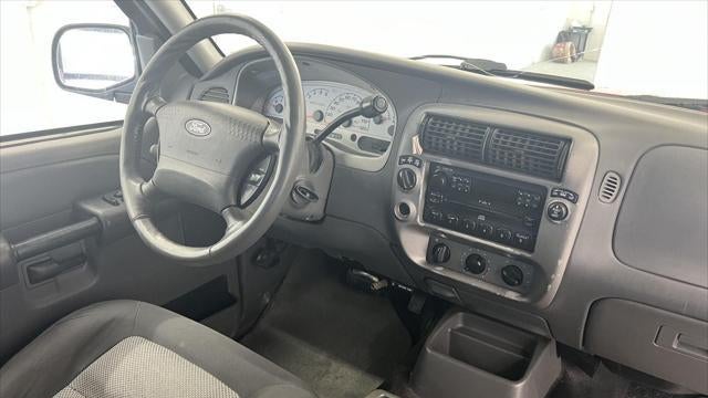 2004 Ford Explorer Sport Trac XLS