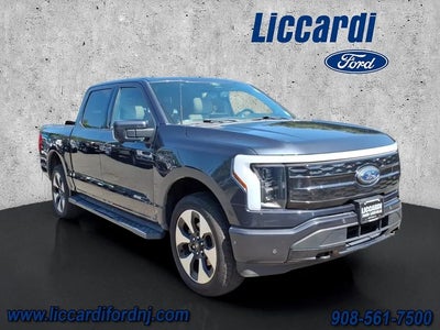 2022 Ford F-150 Lightning AWD Platinum 4DR Supercrew 5.5 FT. SB