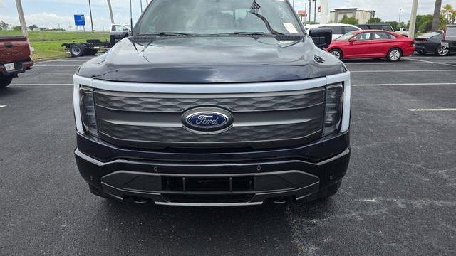2023 Ford F-150 Lightning Platinum
