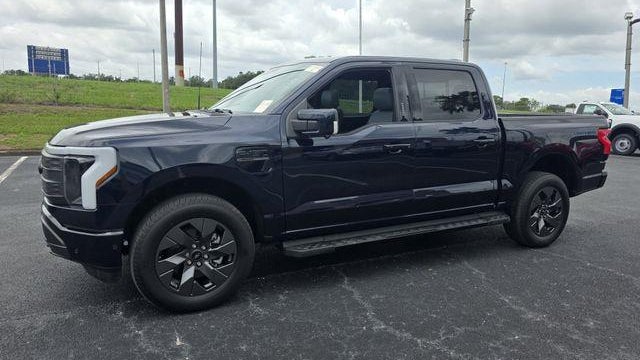 2023 Ford F-150 Lightning Platinum
