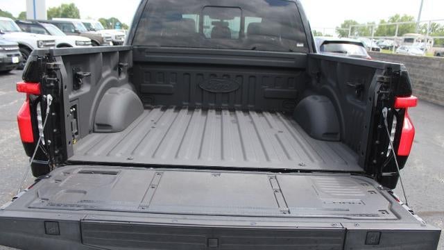2023 Ford F-150 Lightning XLT