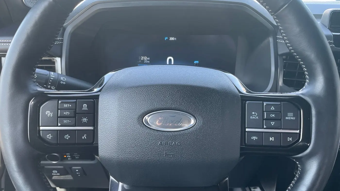 2023 Ford F-150 Lightning Platinum