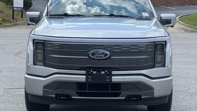 2023 Ford F-150 Lightning XLT